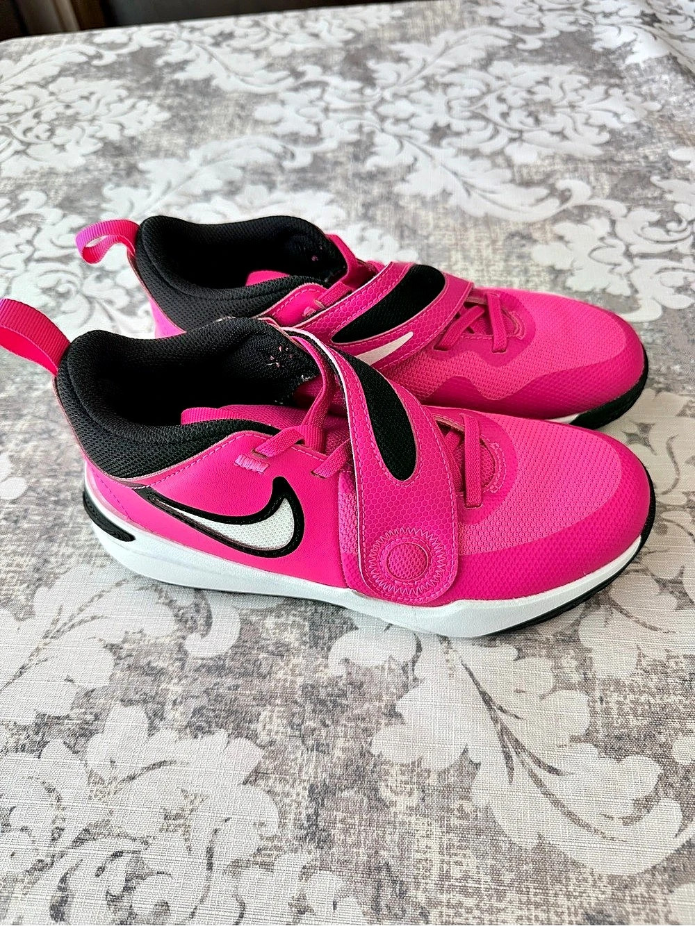 Nike Girls US 3y Pink & Black Sneakers